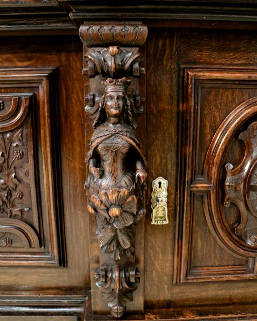 LARGE VICTORIAN CARVED OAK ELIZABETHAN REVIVAL BREAKFRONT BOOKCASE BY WYLIE LOCHHEAD - ADDITIONAL PHOTO 22