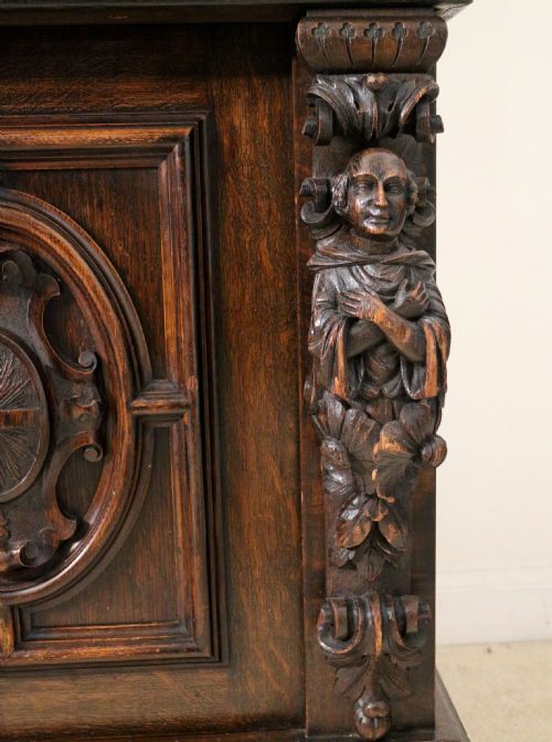 LARGE VICTORIAN CARVED OAK ELIZABETHAN REVIVAL BREAKFRONT BOOKCASE BY WYLIE LOCHHEAD - ADDITIONAL PHOTO 23