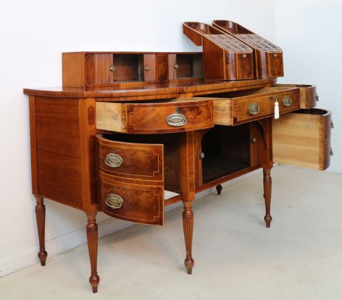 GEORGE III SCOTTISH FLAME MAHOGANY STAGEBACK SIDEBOARD - ADDITIONAL PHOTO 18