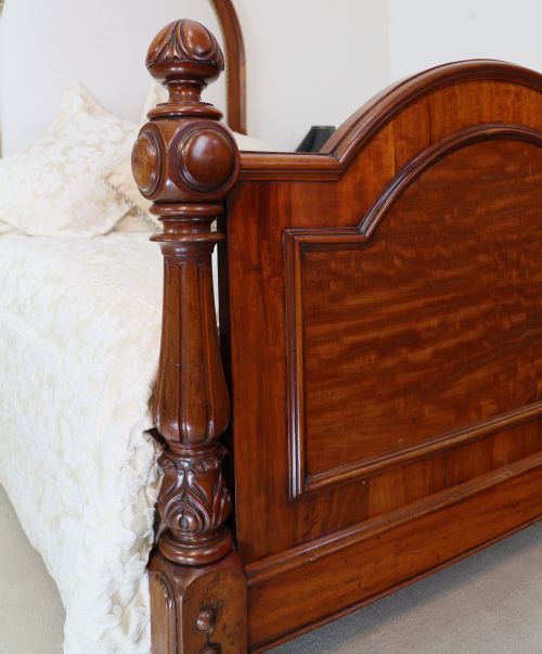 VICTORIAN HIGH BACK MAHOGANY UPHOLSTERED DOUBLE BED - ADDITIONAL PHOTO 3
