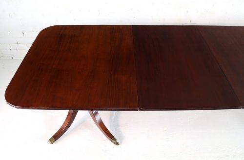 REGENCY LATER SOLID MAHOGANY EXTENDING TWO PILLAR DINING TABLE - ADDITIONAL PHOTO 5
