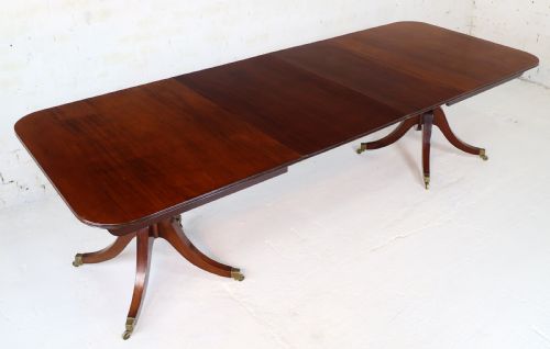 REGENCY LATER SOLID MAHOGANY EXTENDING TWO PILLAR DINING TABLE - ADDITIONAL PHOTO 6