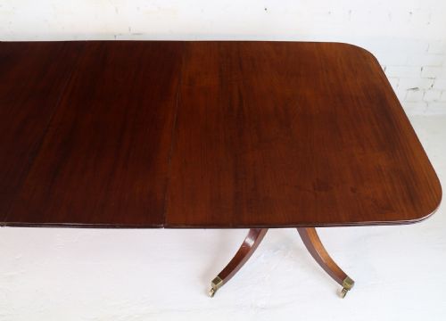 REGENCY LATER SOLID MAHOGANY EXTENDING TWO PILLAR DINING TABLE - ADDITIONAL PHOTO 7