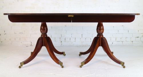 REGENCY LATER SOLID MAHOGANY EXTENDING TWO PILLAR DINING TABLE - ADDITIONAL PHOTO 18