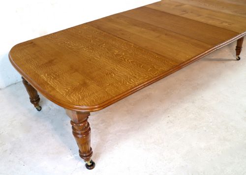 VICTORIAN OAK EXTENDING DINING TABLE 8 LEAVES 18FT SEATS 20 - ADDITIONAL PHOTO 10