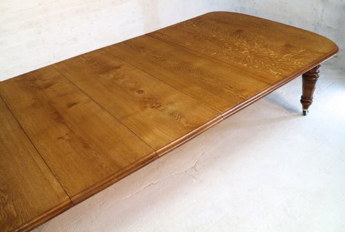 VICTORIAN OAK EXTENDING DINING TABLE 8 LEAVES 18FT SEATS 20 - ADDITIONAL PHOTO 11