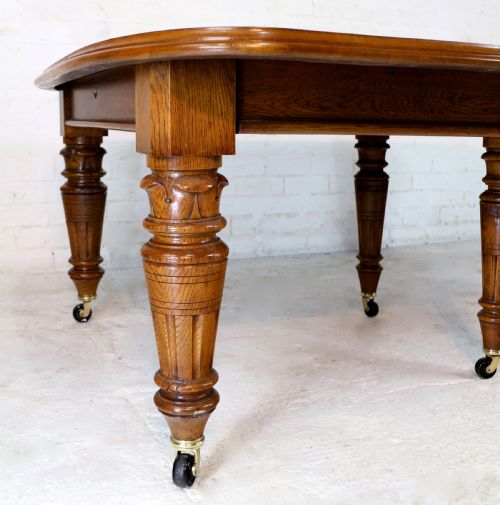 VICTORIAN OAK EXTENDING DINING TABLE 8 LEAVES 18FT SEATS 20 - ADDITIONAL PHOTO 20