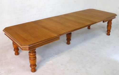 VICTORIAN OAK EXTENDING DINING TABLE 4 LEAVES 12FTSEATS 14 - ADDITIONAL PHOTO 15