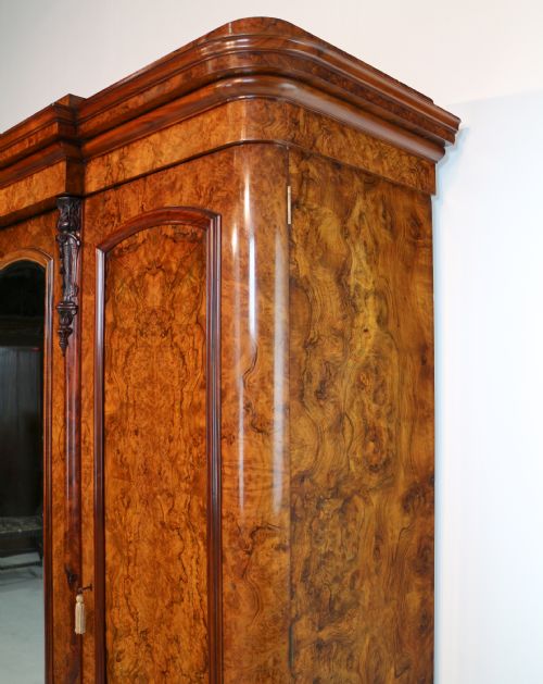 VICTORIAN BURR WALNUT THREE DOOR FITTED BREAKFRONT WARDROBE - ADDITIONAL PHOTO 18