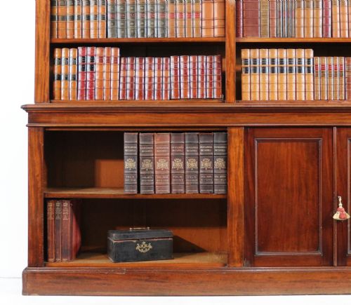 WILLIAM IV MAHOGANY OPEN LIBRARY BOOKCASE - ADDITIONAL PHOTO 4
