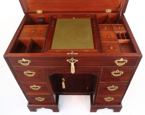 GEORGE II RED WALNUT KNEEHOLE FITTED DESK DRESSING TABLE - ADDITIONAL PHOTO 15