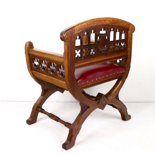 SET OF THREE 19TH CENTURY PUGIN STYLE GOTHIC REVIVAL ALTAR OR HALL CHAIRS - ADDITIONAL PHOTO 12