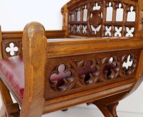 SET OF THREE 19TH CENTURY PUGIN STYLE GOTHIC REVIVAL ALTAR OR HALL CHAIRS - ADDITIONAL PHOTO 19