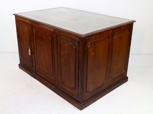 GEORGE III CHIPPENDALE STYLE MAHOGANY FREESTANDING KNEEHOLE LIBRARY DESK - ADDITIONAL PHOTO 18