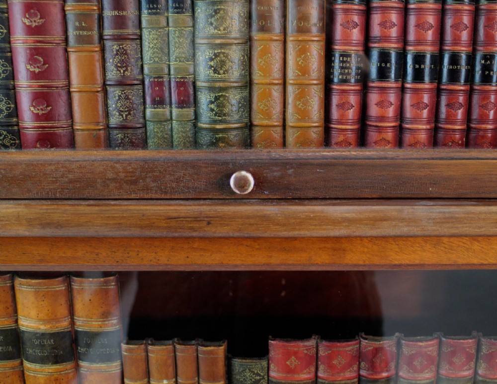Globe Wernicke Mahogany Five Section Stacking Bookcase, c.1900 View X