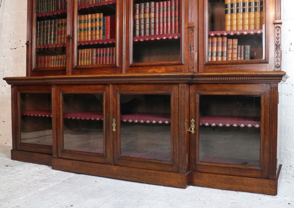 Large Victorian Oak Breakfront Bookcase, attributed to Maple & Co View VI