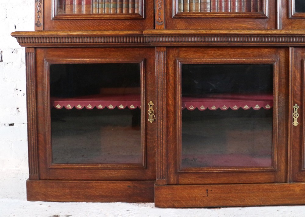 Large Victorian Oak Breakfront Bookcase, attributed to Maple & Co View IX
