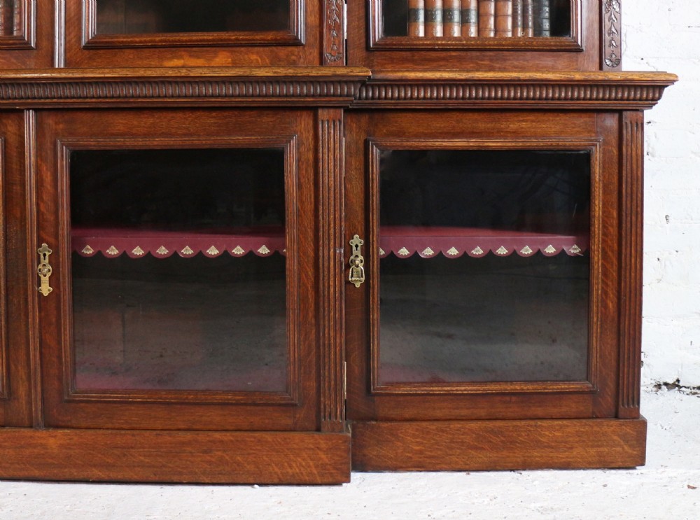 Large Victorian Oak Breakfront Bookcase, attributed to Maple & Co View X