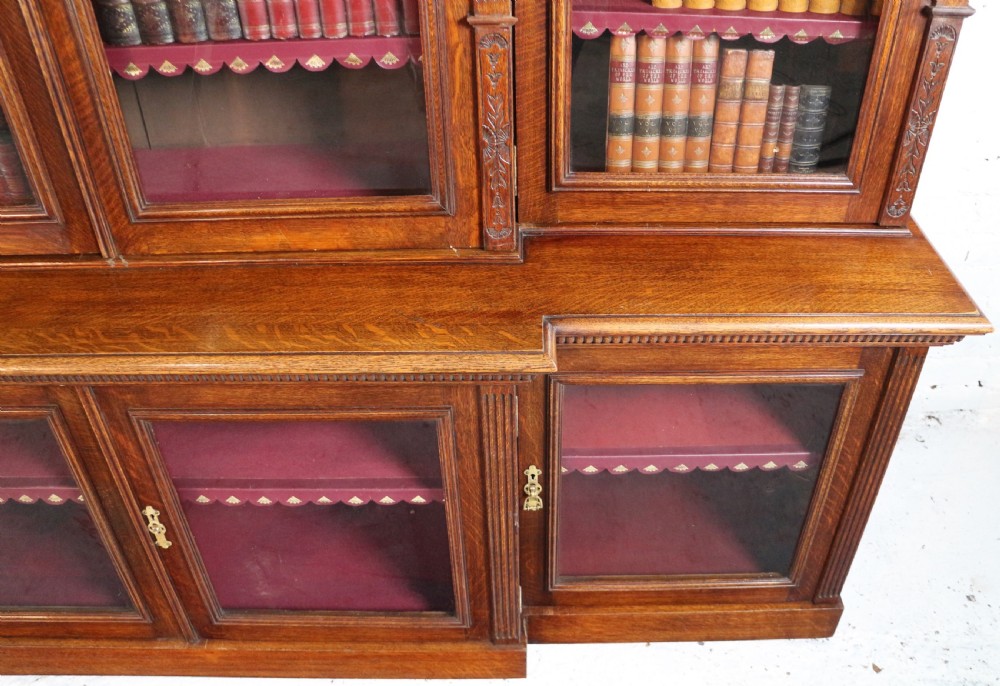 Large Victorian Oak Breakfront Bookcase, attributed to Maple & Co View XIX