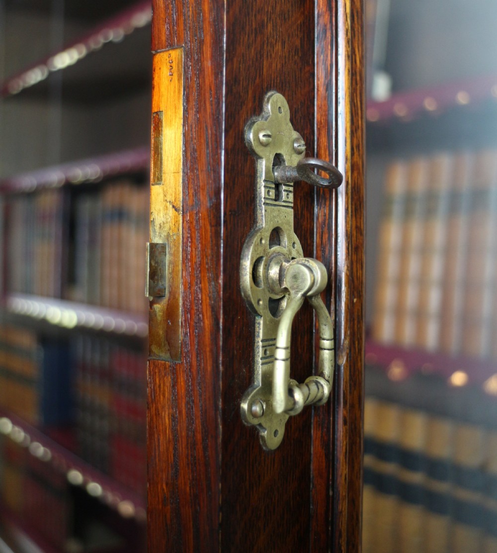 Large Victorian Oak Breakfront Bookcase, attributed to Maple & Co View XXII