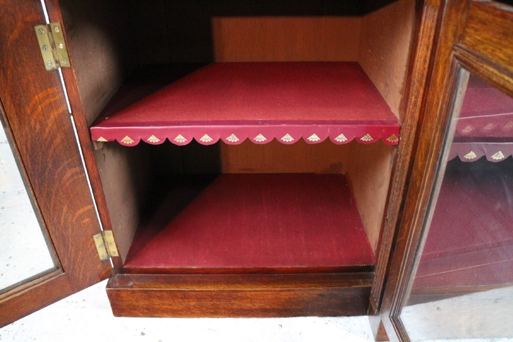 Large Victorian Oak Breakfront Bookcase, attributed to Maple & Co View XXIV