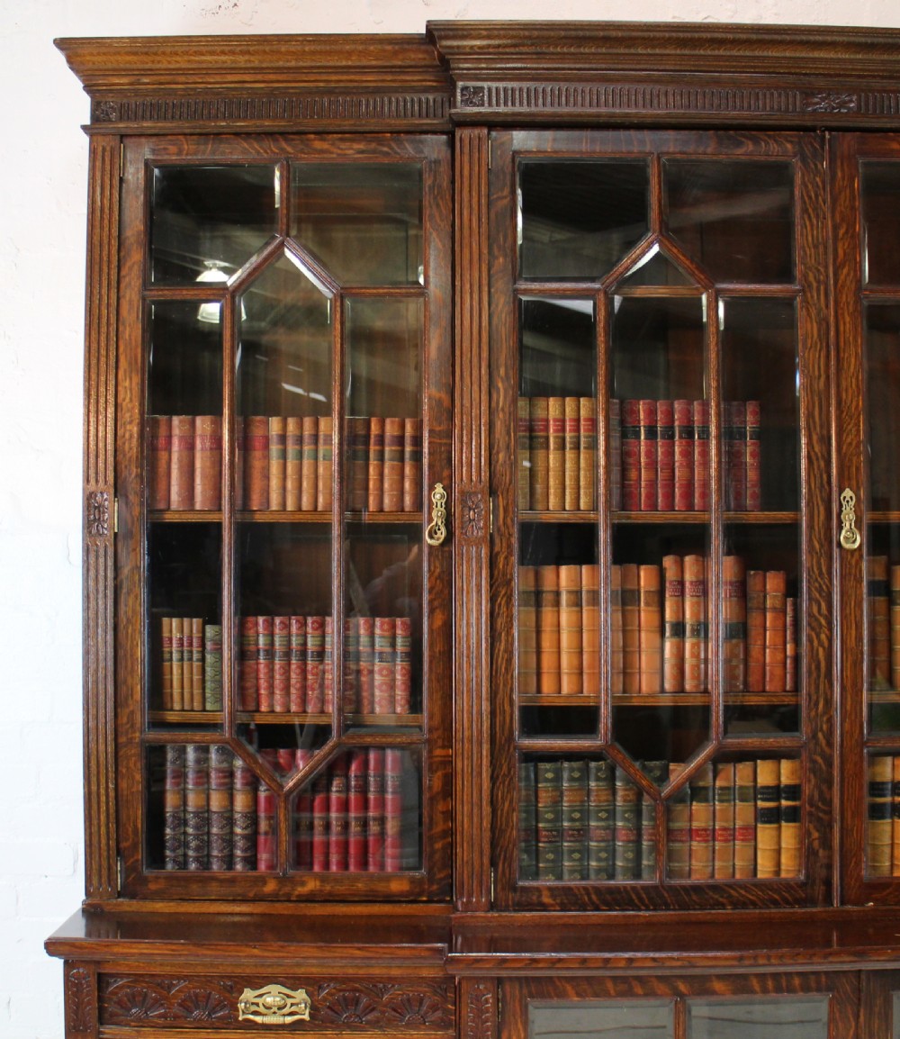 Maple & Co Large Victorian Oak Breakfront Bookcase View VII