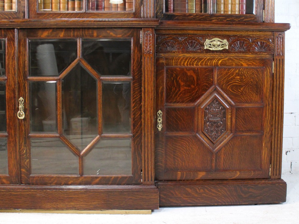 Maple & Co Large Victorian Oak Breakfront Bookcase View X