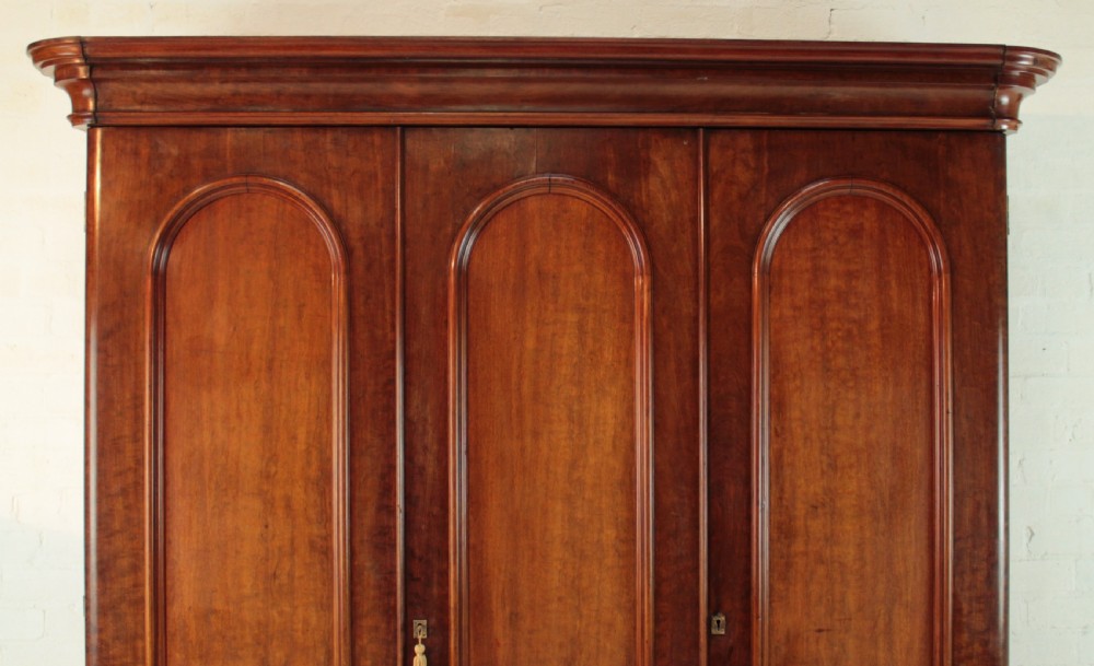 Victorian Mahogany Three Door Fitted Wardrobe, c.1870 View IV