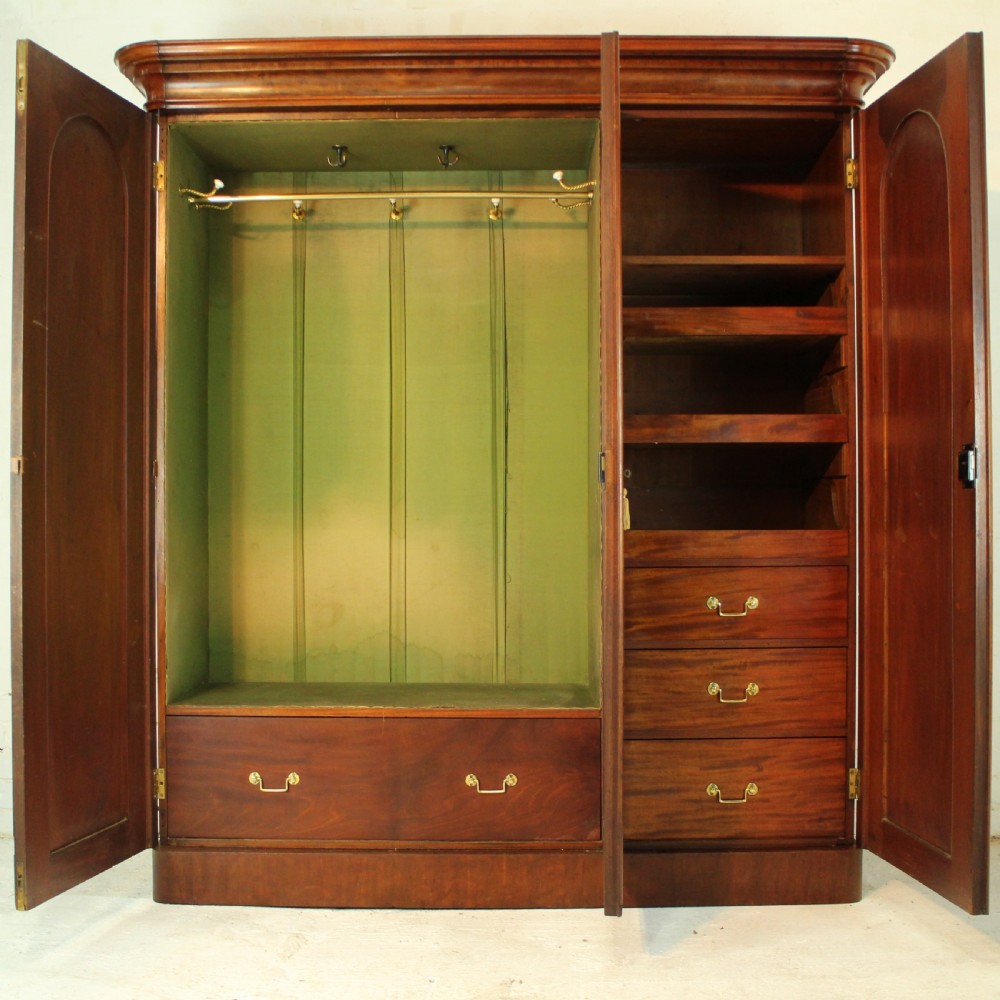 Victorian Mahogany Three Door Fitted Wardrobe, c.1870 View XIII