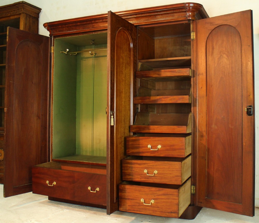 Victorian Mahogany Three Door Fitted Wardrobe, c.1870 View XIV