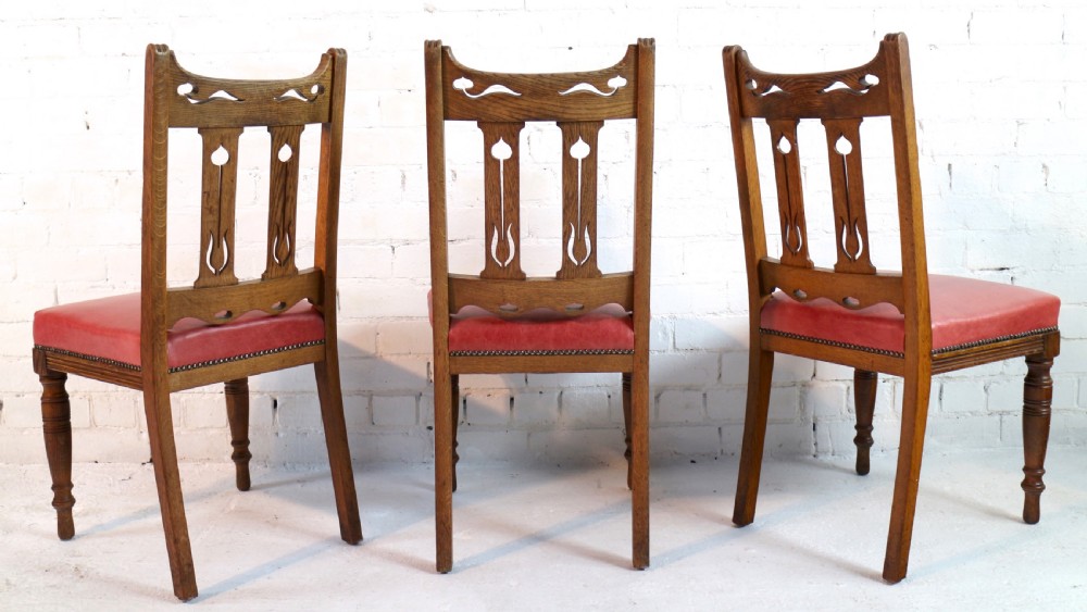 Set of 14 Arts & Crafts Oak Dining Chairs View VIII