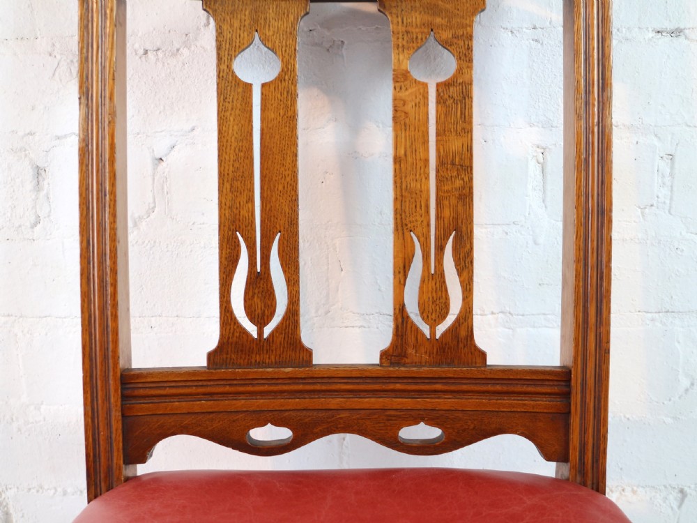 Set of 14 Arts & Crafts Oak Dining Chairs View XV