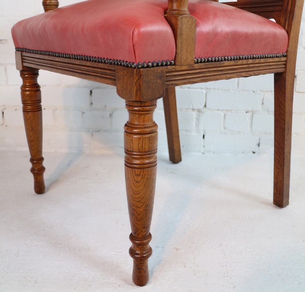 Set of 14 Arts & Crafts Oak Dining Chairs View XXVII