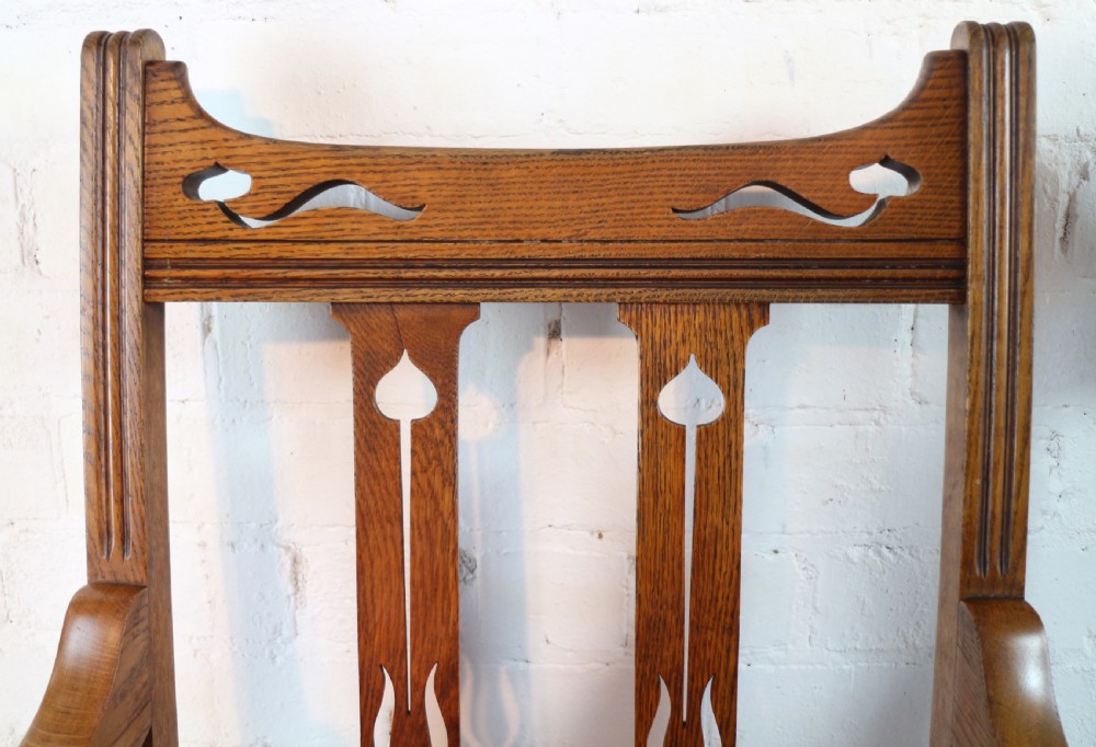 Set of 14 Arts & Crafts Oak Dining Chairs View XXVIII