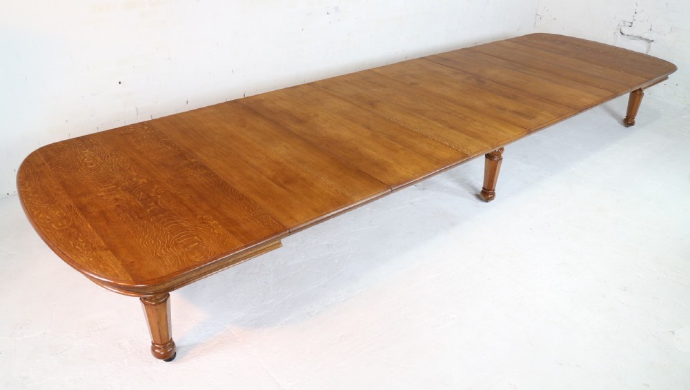 Early Victorian Extra Wide 20ft Oak Extending Dining Table & 7 Leaves View III