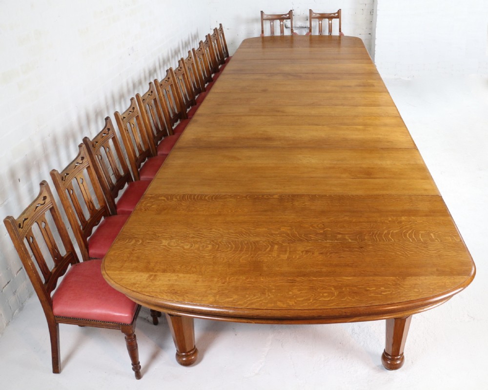 Early Victorian Extra Wide 20ft Oak Extending Dining Table & 7 Leaves View IX