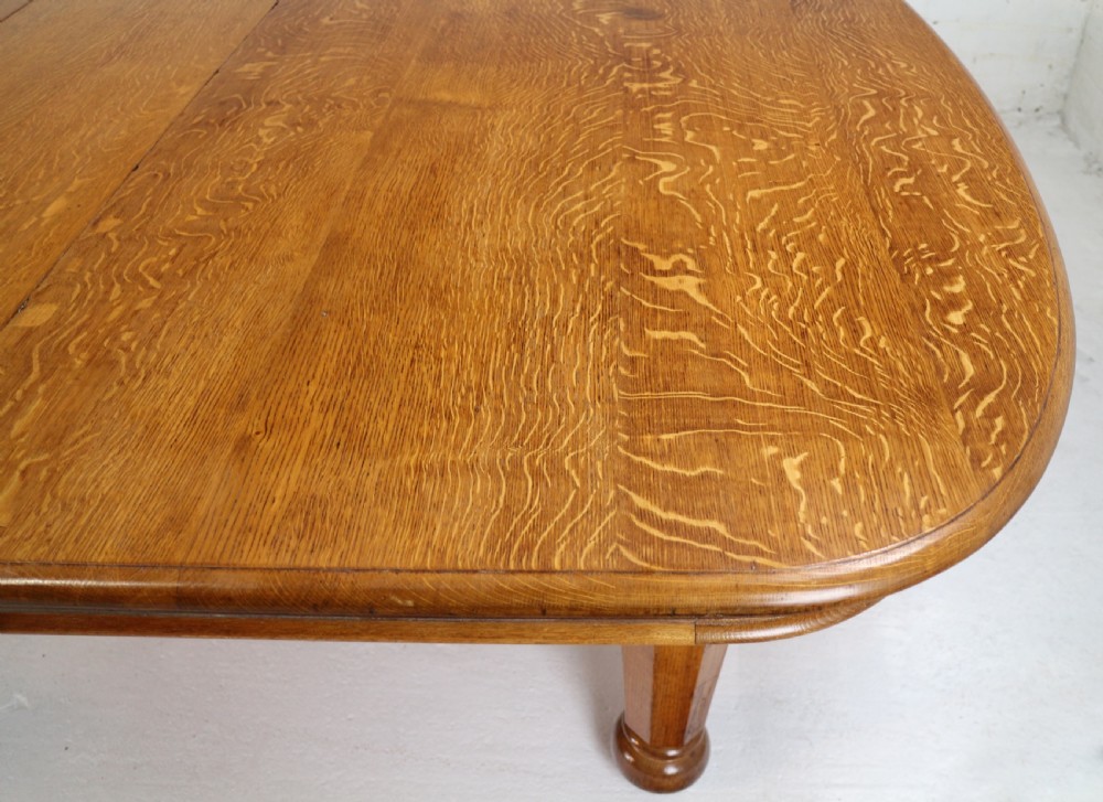 Early Victorian Extra Wide 20ft Oak Extending Dining Table & 7 Leaves View XII