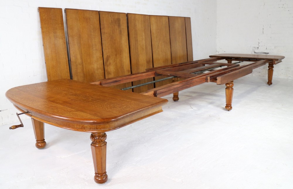 Early Victorian Extra Wide 20ft Oak Extending Dining Table & 7 Leaves View XIV