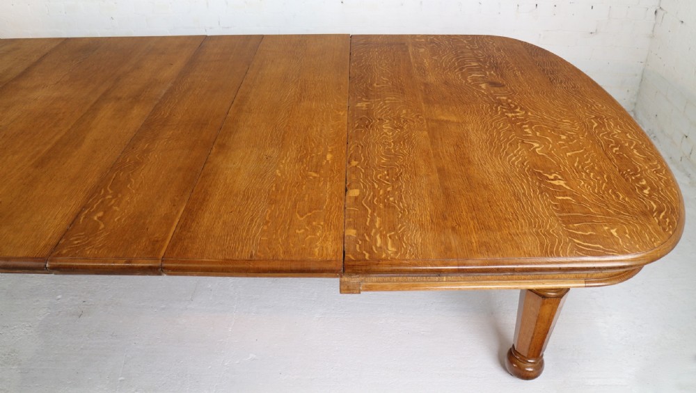 Early Victorian Extra Wide 20ft Oak Extending Dining Table & 7 Leaves View XXI