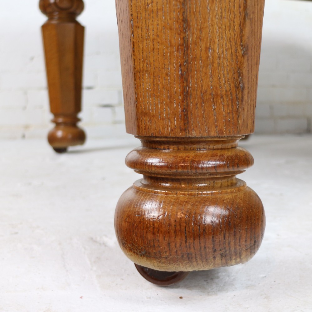 Early Victorian Extra Wide 20ft Oak Extending Dining Table & 7 Leaves View XXIV