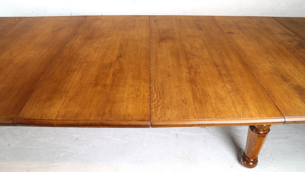 Early Victorian Extra Wide 20ft Oak Extending Dining Table & 7 Leaves View XXVIII