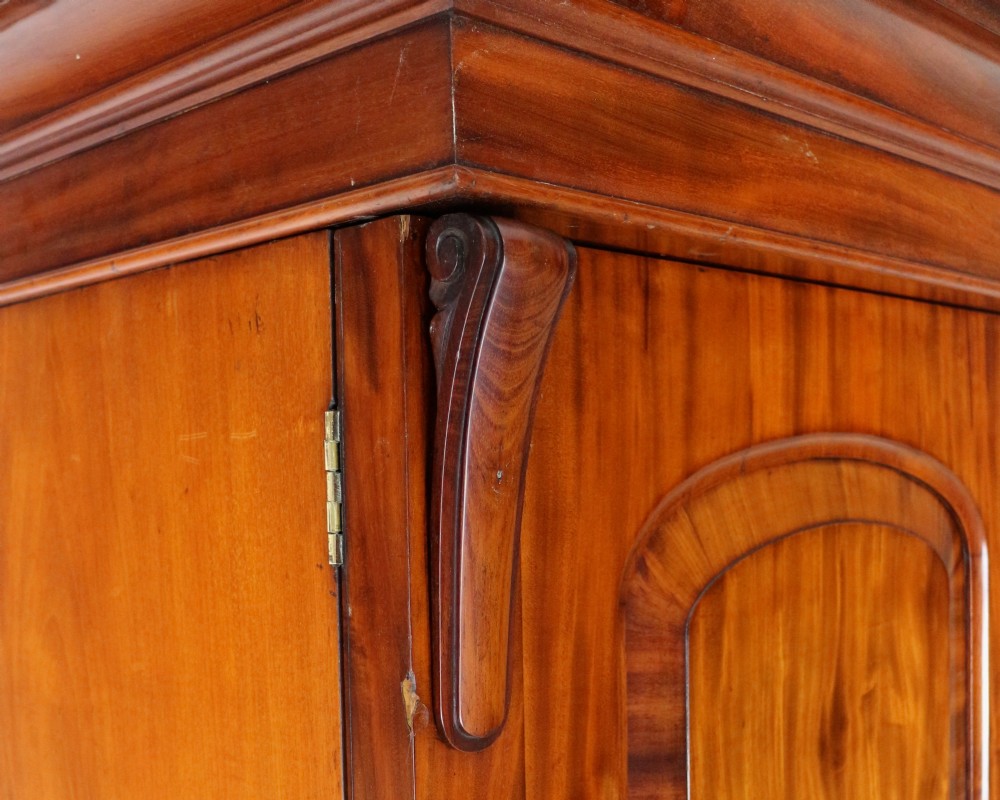 William IV Mahogany Three Door Fitted Wardrobe, c.1830 View X