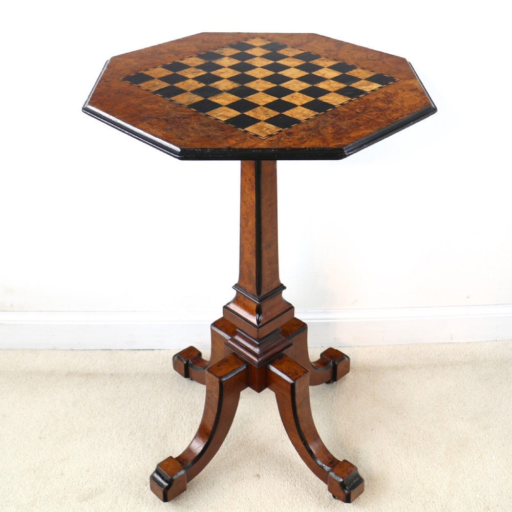 Antique Irish Killarney Yew Inlaid Chess Top Games Occasional Table
