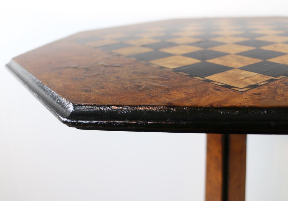 Antique Irish Killarney Yew Inlaid Chess Top Games Occasional Table View XVIII