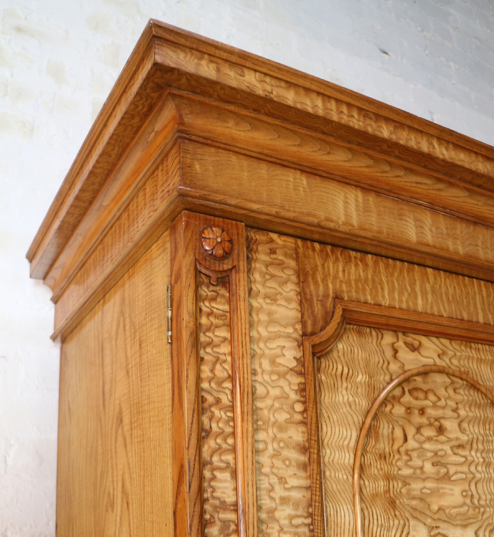 Scottish William IV Figured Elm Two Door Fitted Wardrobe, c.1830 View XX