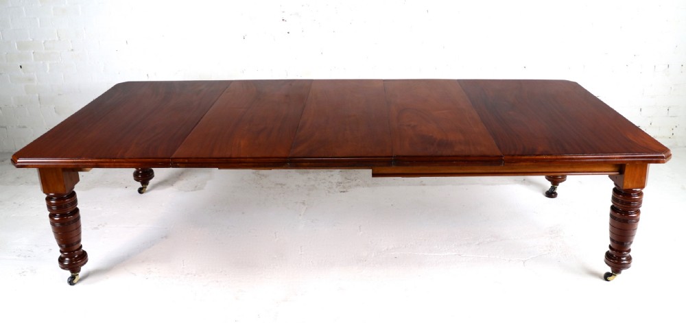Maple & Co Victorian Mahogany Extending Dining Table with Three Leaves View III