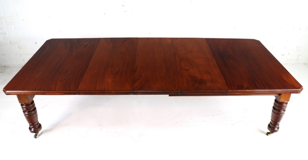 Maple & Co Victorian Mahogany Extending Dining Table with Three Leaves View IV