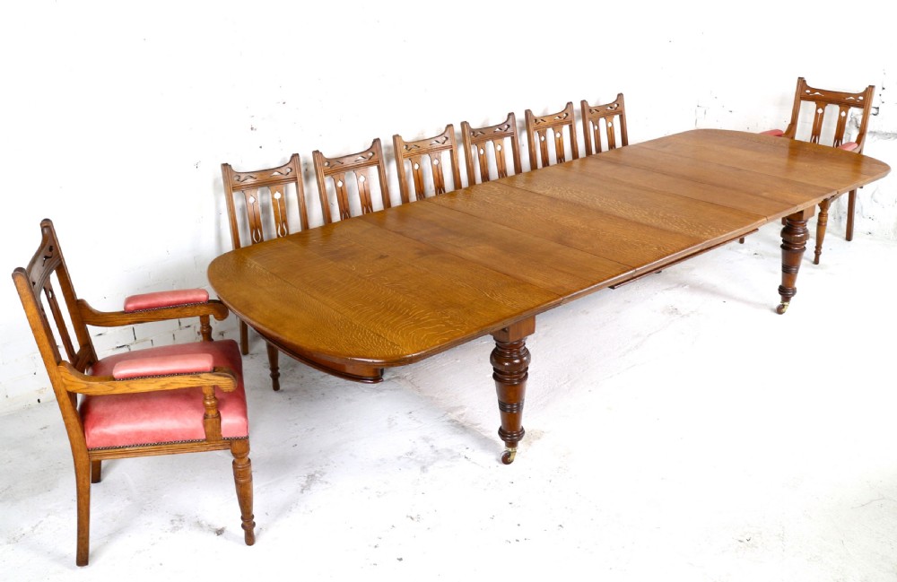 Early Victorian Oak Extending Dining Table & 5 Leaves, 12 ft View II
