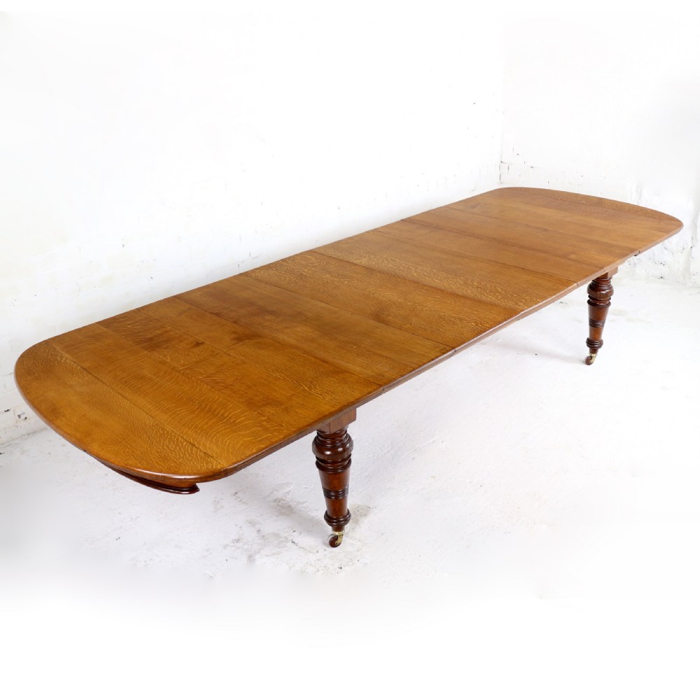 Early Victorian Oak Extending Dining Table & 5 Leaves, 12 ft