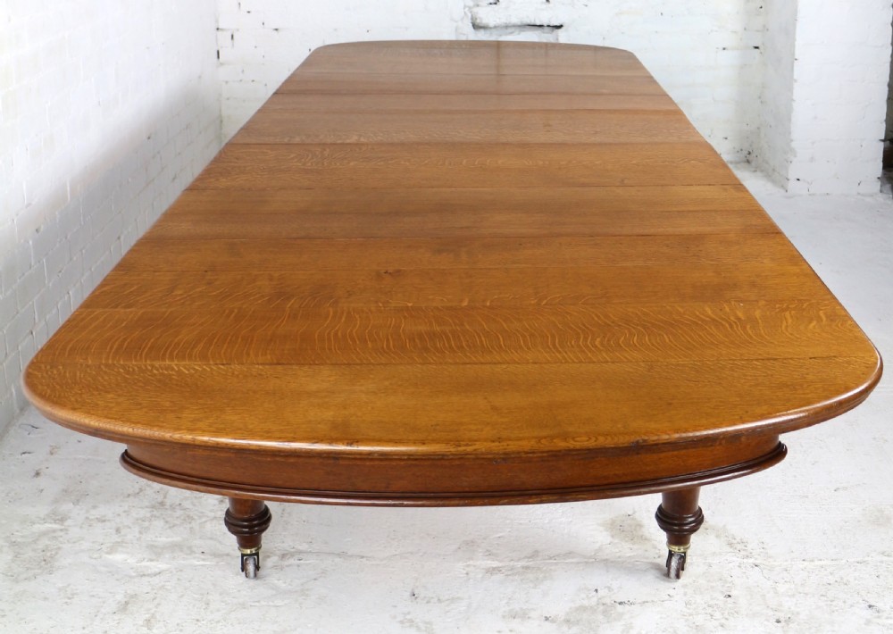 Early Victorian Oak Extending Dining Table & 5 Leaves, 12 ft View VII